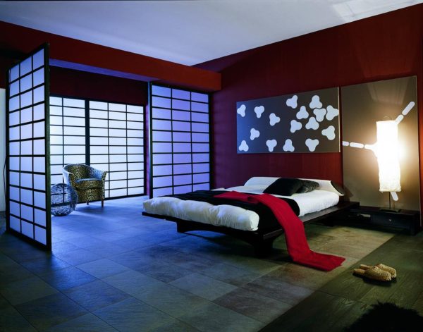 спальня в стиле модерн с бордовым оттенком