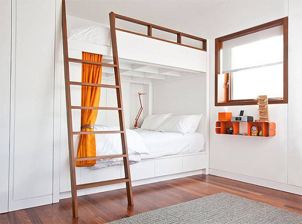 фото двухэтажной высокой кровати