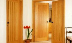 Стоит ли покупать деревянные двери?