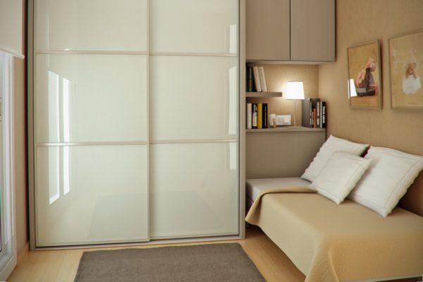 современный дизайн маленькой спальни