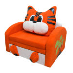 кресло кровать с рыжим котом