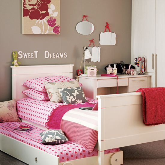 розовая кровать для подростков девочек