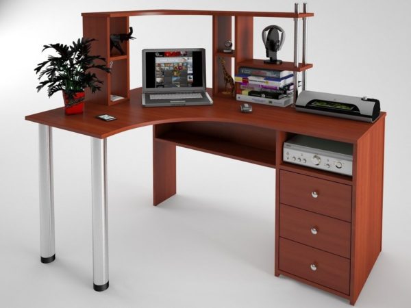 компьютерный стол из красного дерева