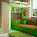 зеленый чердак с диваном