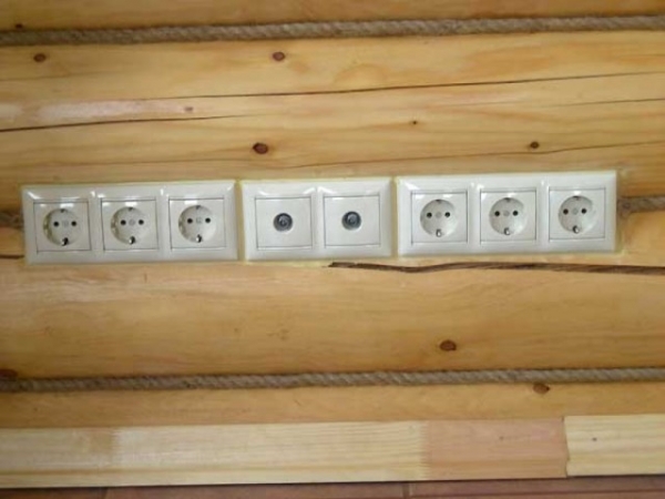 Новые возможности устанавливать электрику в деревянном доме